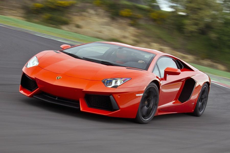  Lamborghini Aventador LP700-4 2011 года  (фото 166 из 204)